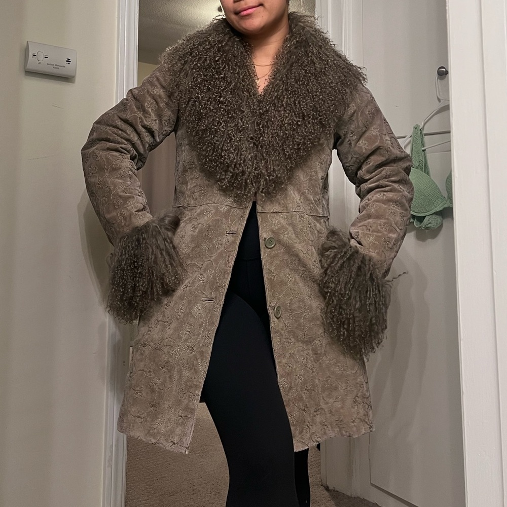 Vintage 70’s fur coat!! Beautiful condition